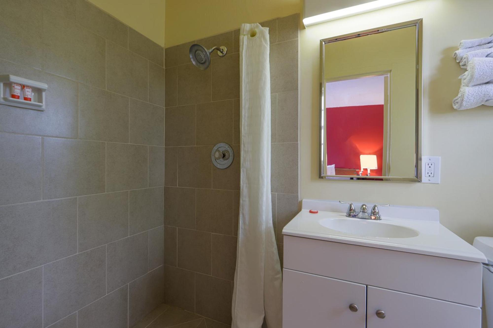 Oyo Hotel North Lima Oh - Boardman Экстерьер фото