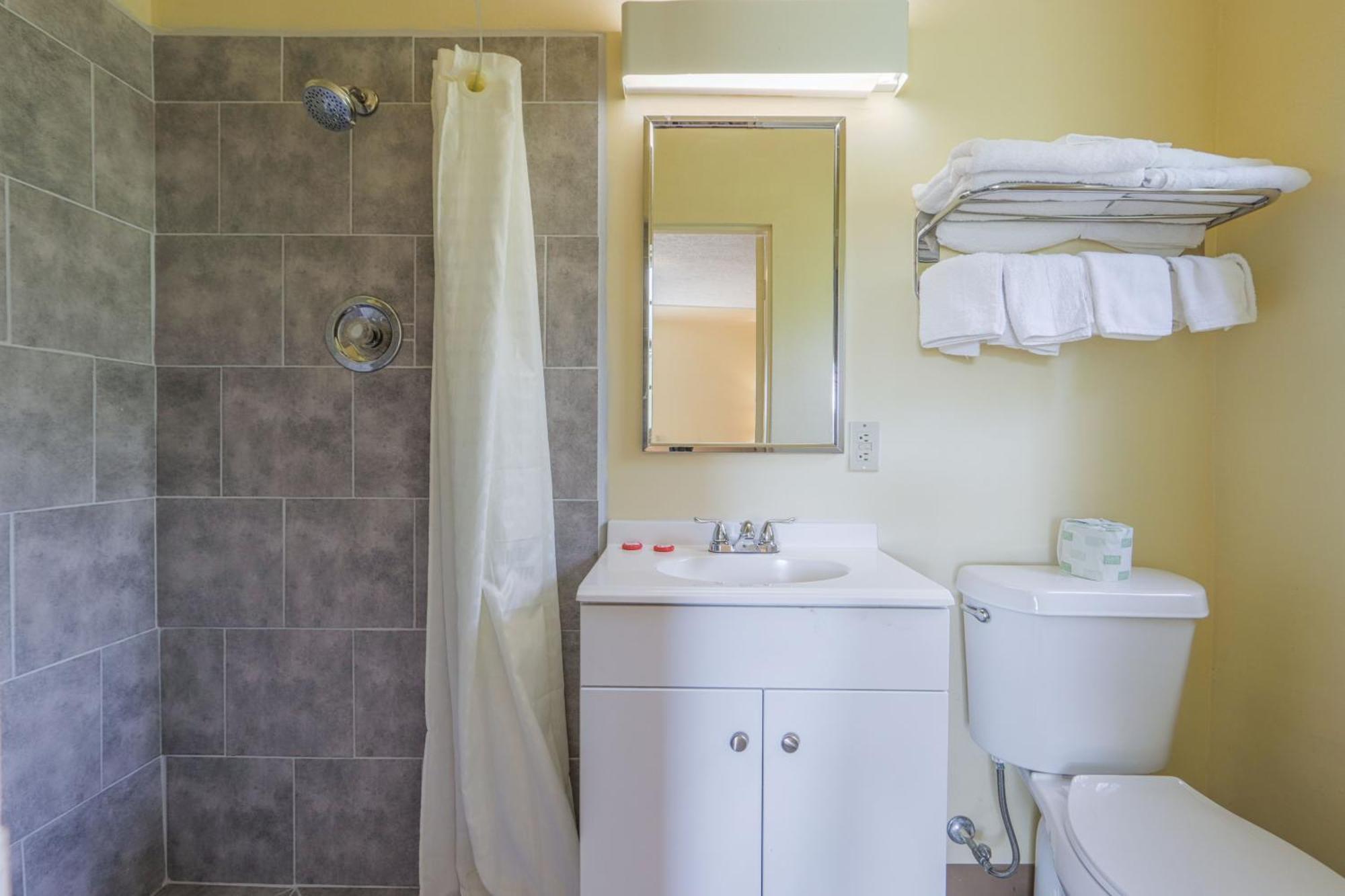 Oyo Hotel North Lima Oh - Boardman Экстерьер фото